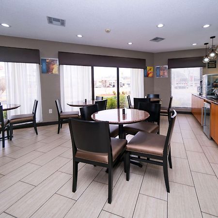 Best Western Airport Inn Pearl Bagian luar foto