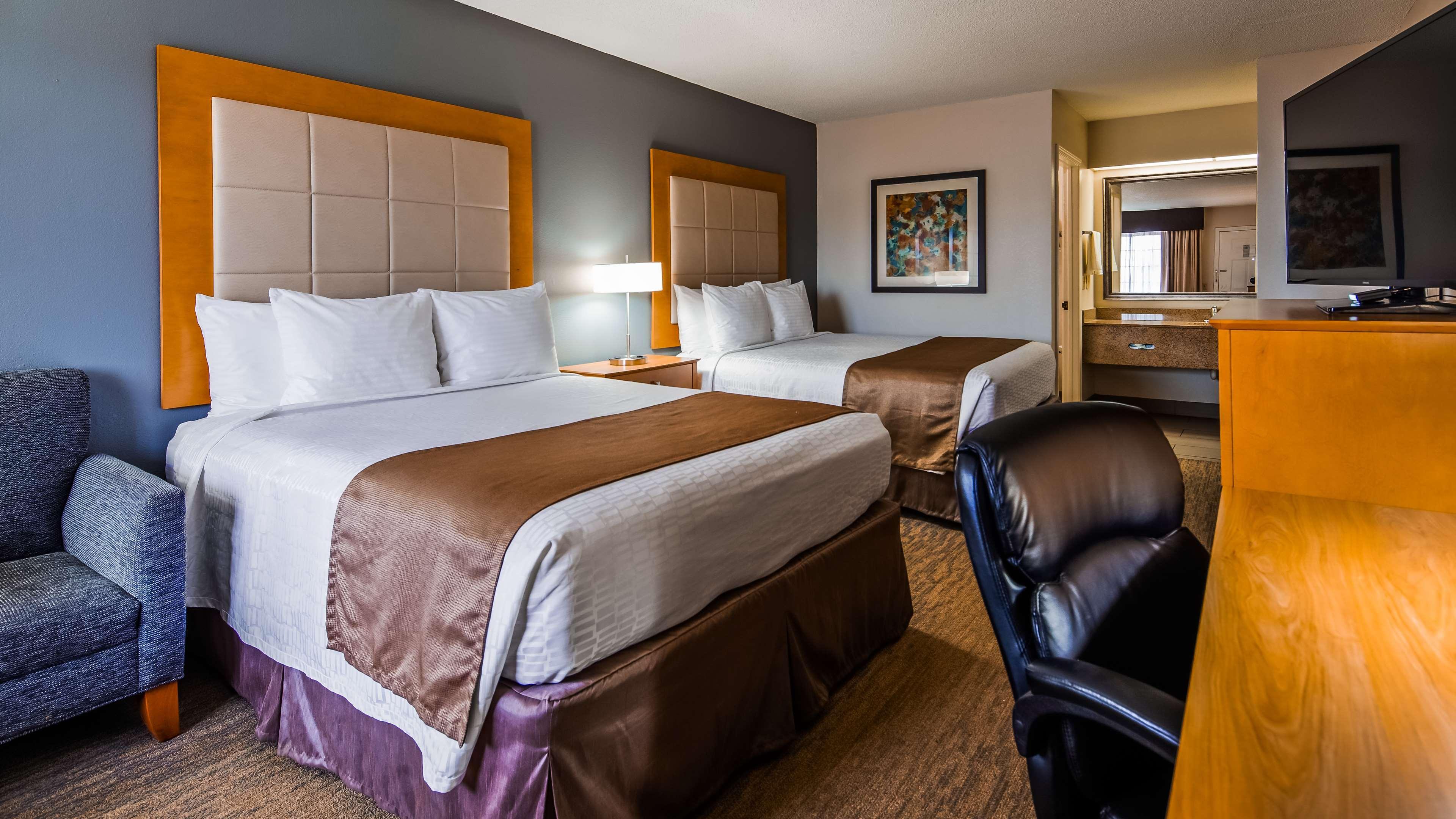 Best Western Airport Inn Pearl Bagian luar foto