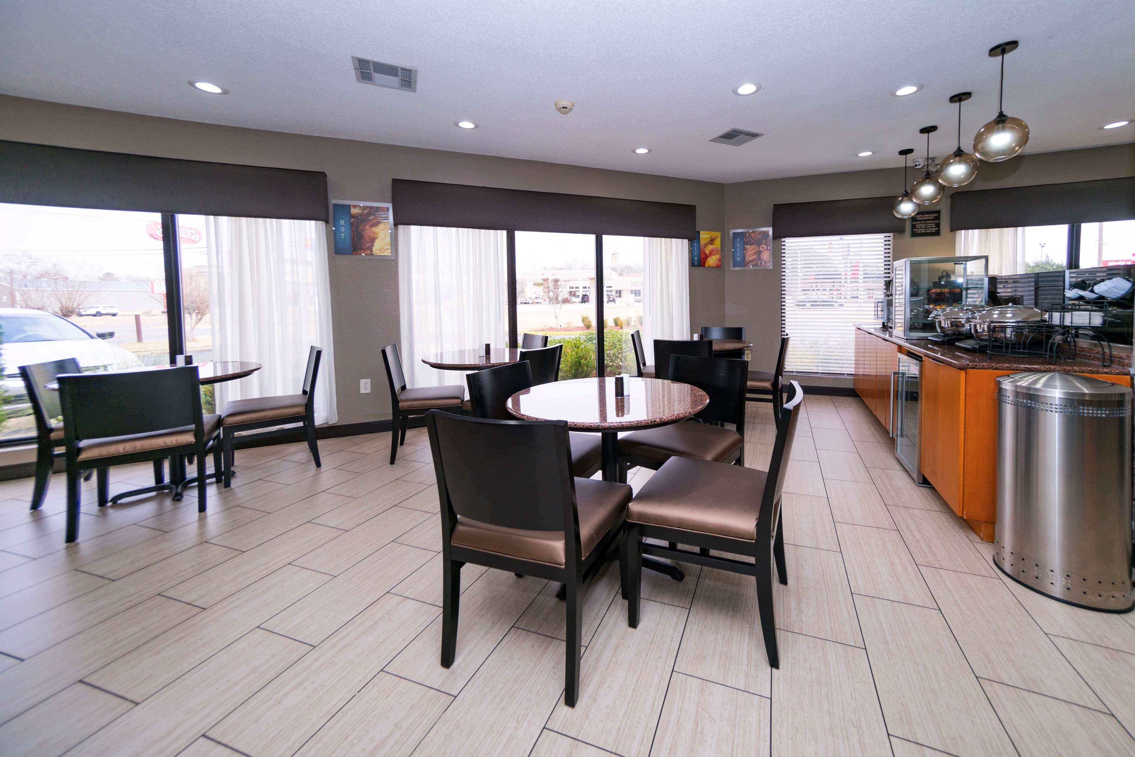 Best Western Airport Inn Pearl Bagian luar foto
