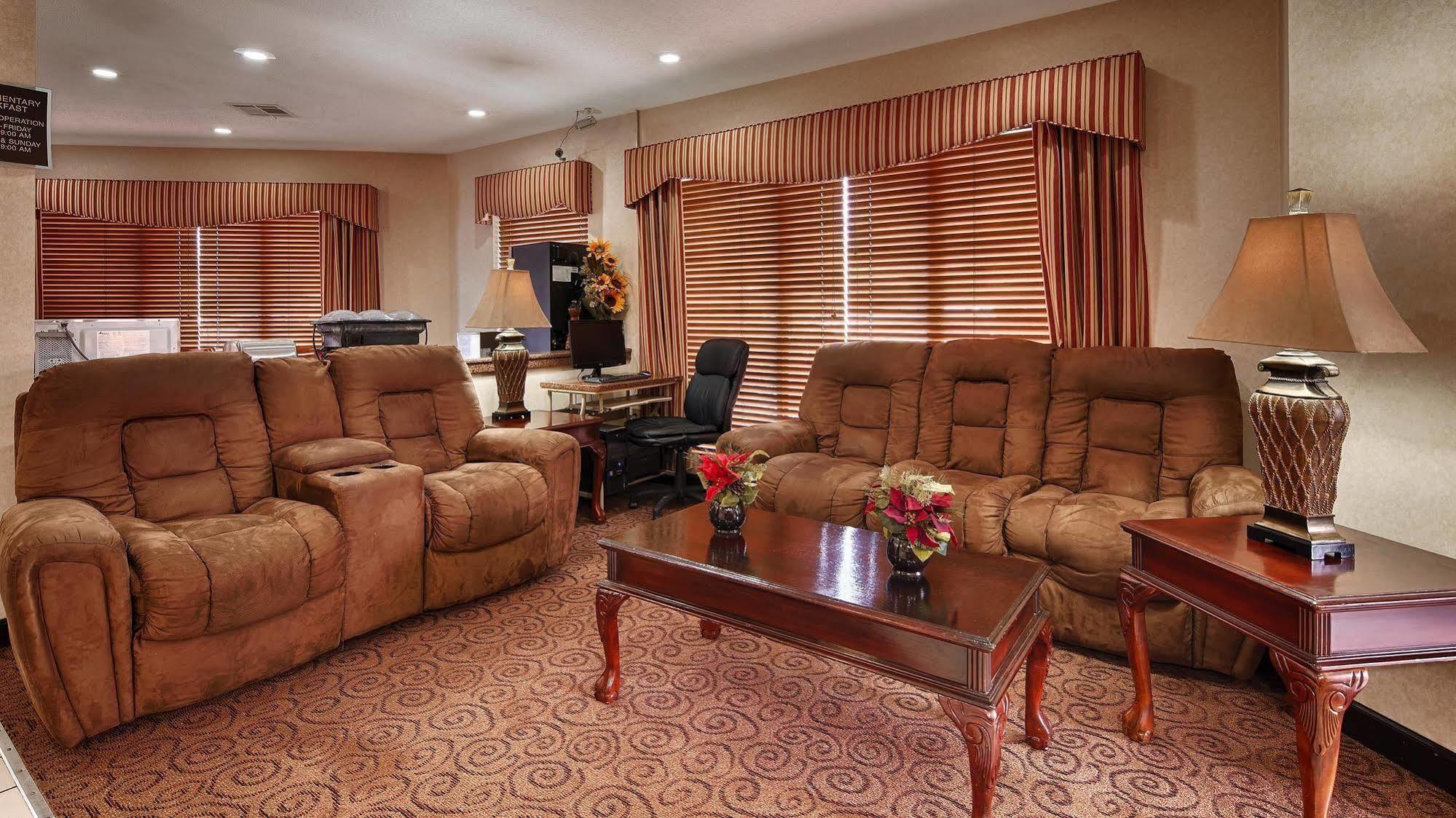 Best Western Airport Inn Pearl Bagian luar foto