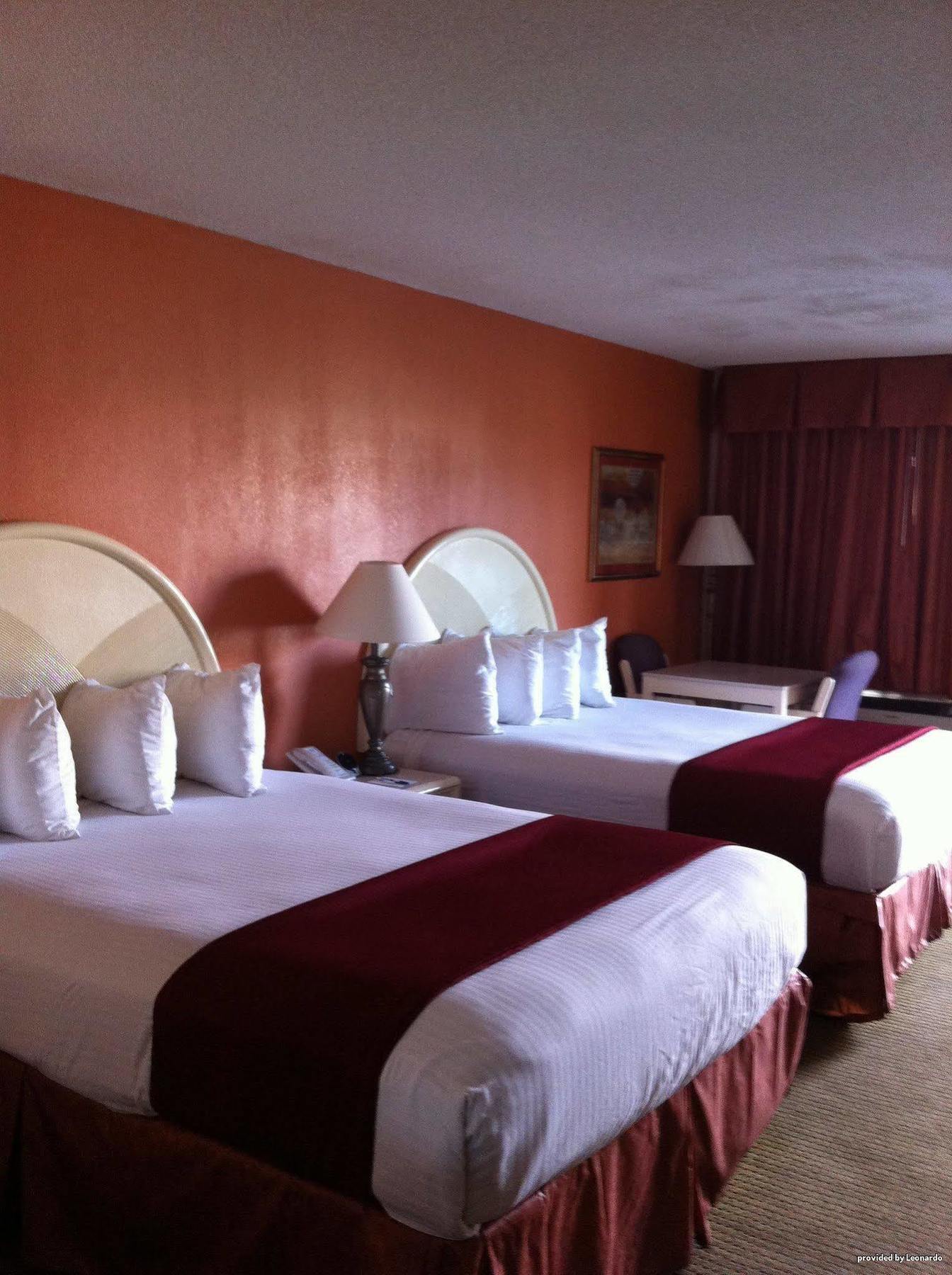 Best Western Airport Inn Pearl Bagian luar foto