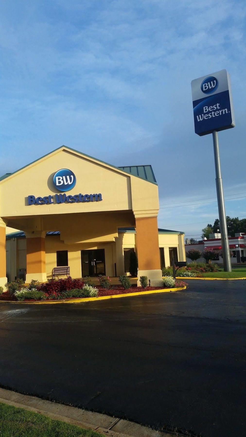 Best Western Airport Inn Pearl Bagian luar foto
