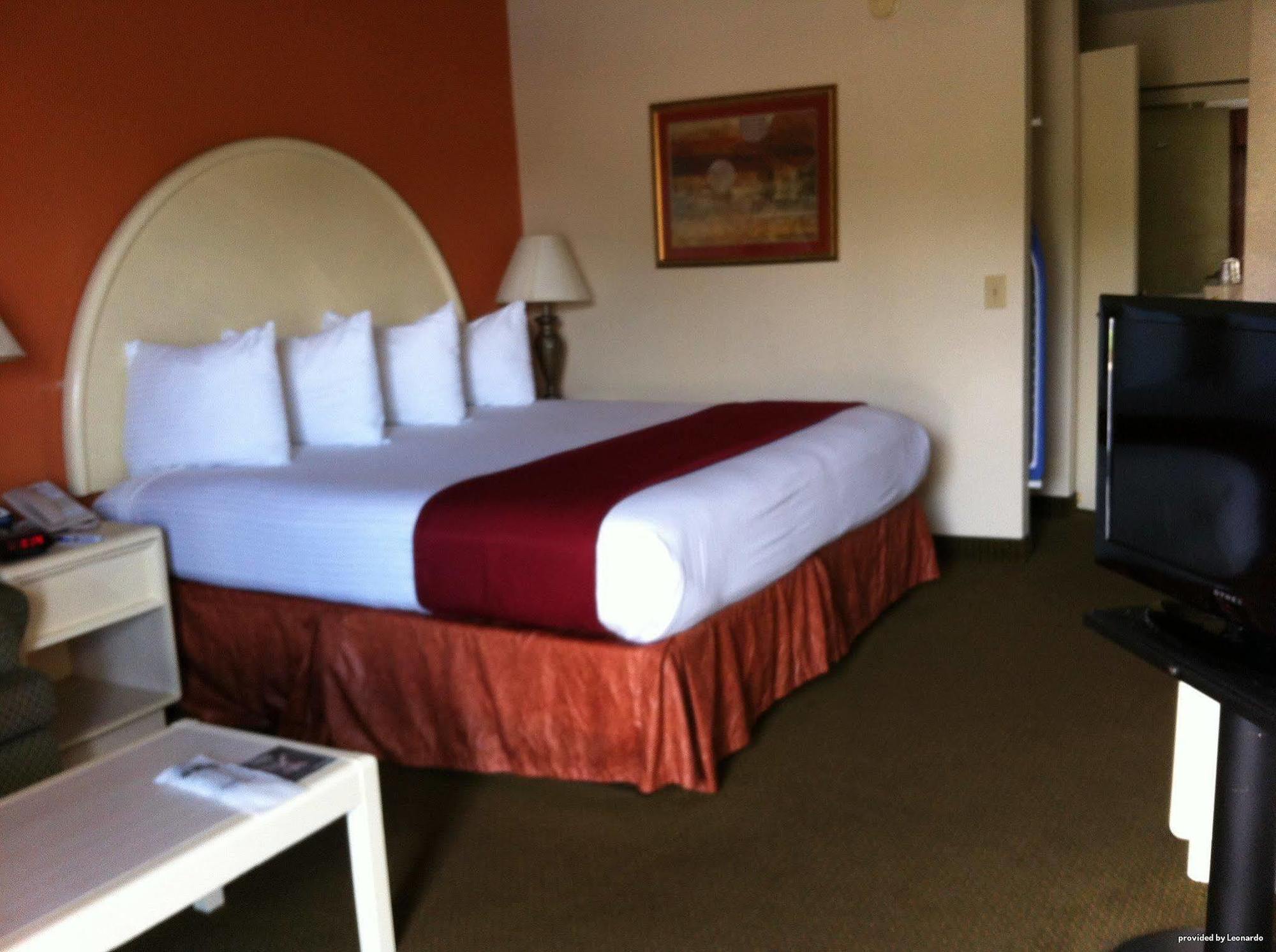 Best Western Airport Inn Pearl Bagian luar foto