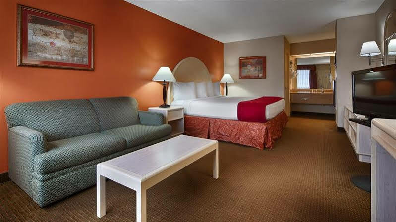 Best Western Airport Inn Pearl Bagian luar foto